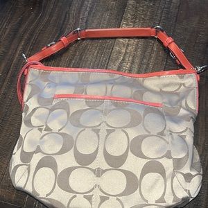 Coach shoulder bag. Gold/coral